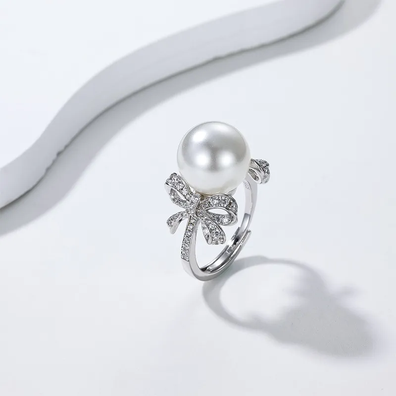 gift pearl rings