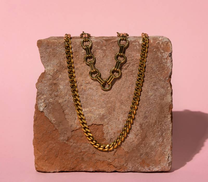 chains necklace